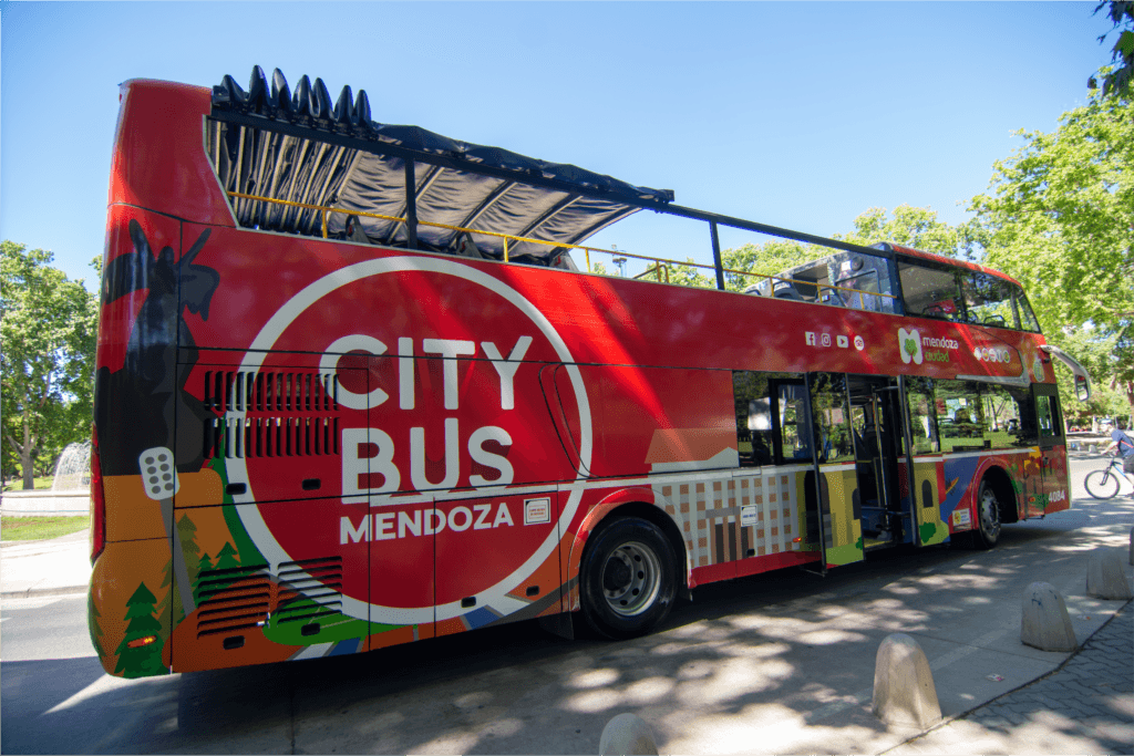 BUS TURÍSTICO EM MENDOZA